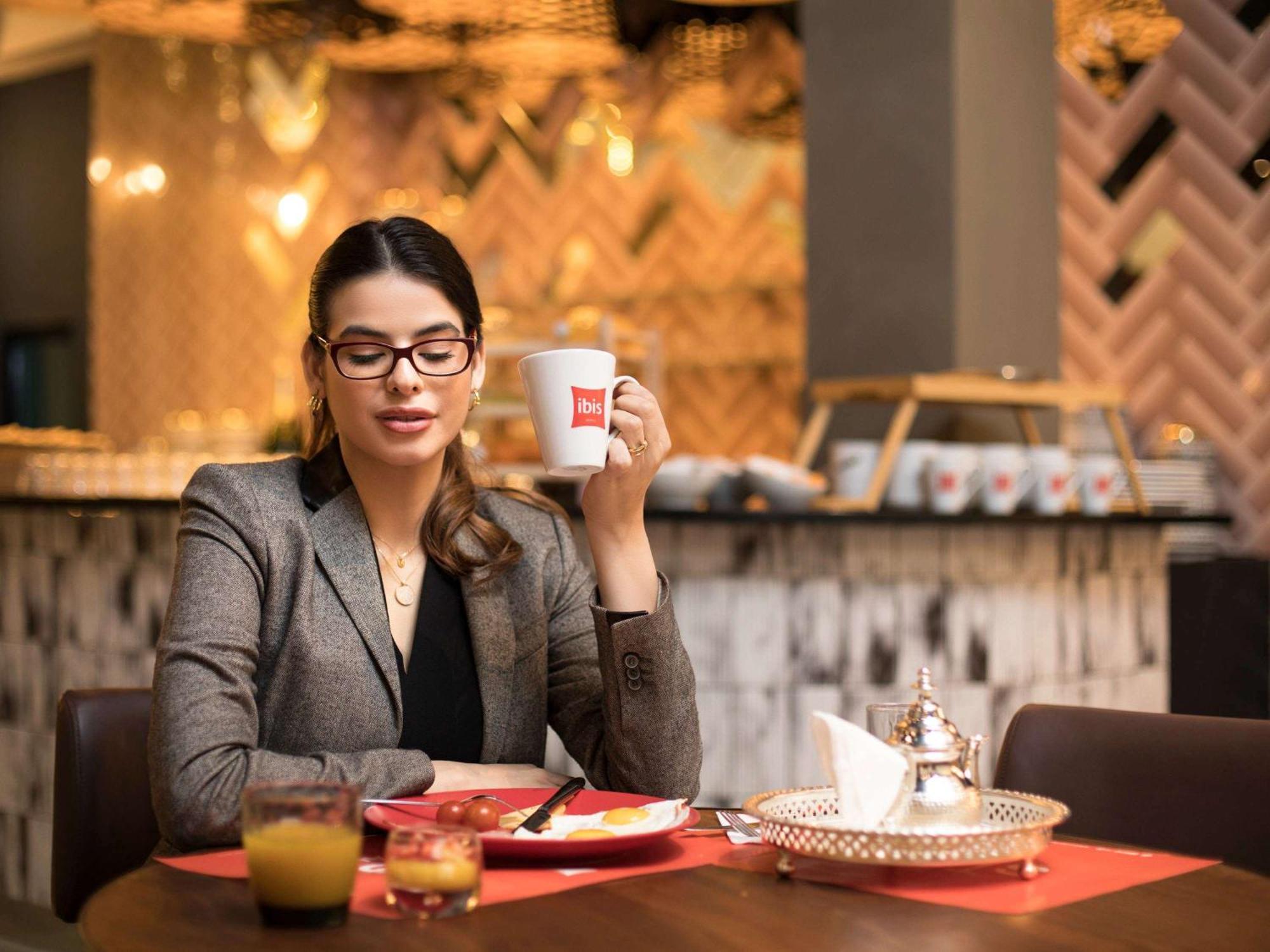 Ibis Abdelmoumen Casa Centre Otel Kazablanka Dış mekan fotoğraf