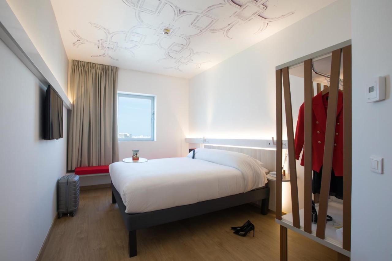 Ibis Abdelmoumen Casa Centre Otel Kazablanka Dış mekan fotoğraf